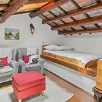 Casa By Guest house Cubanici