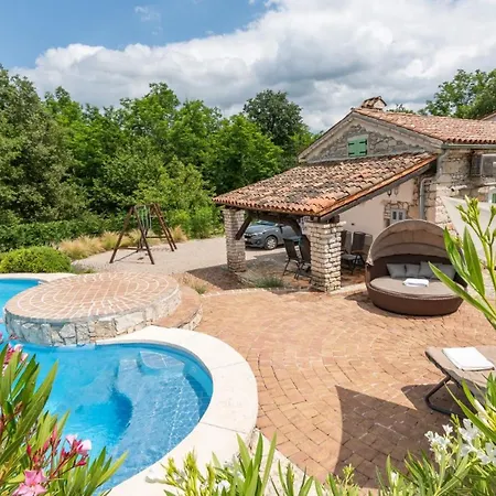 Casa By Affittacamere 3*