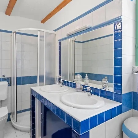 Casa By 3*